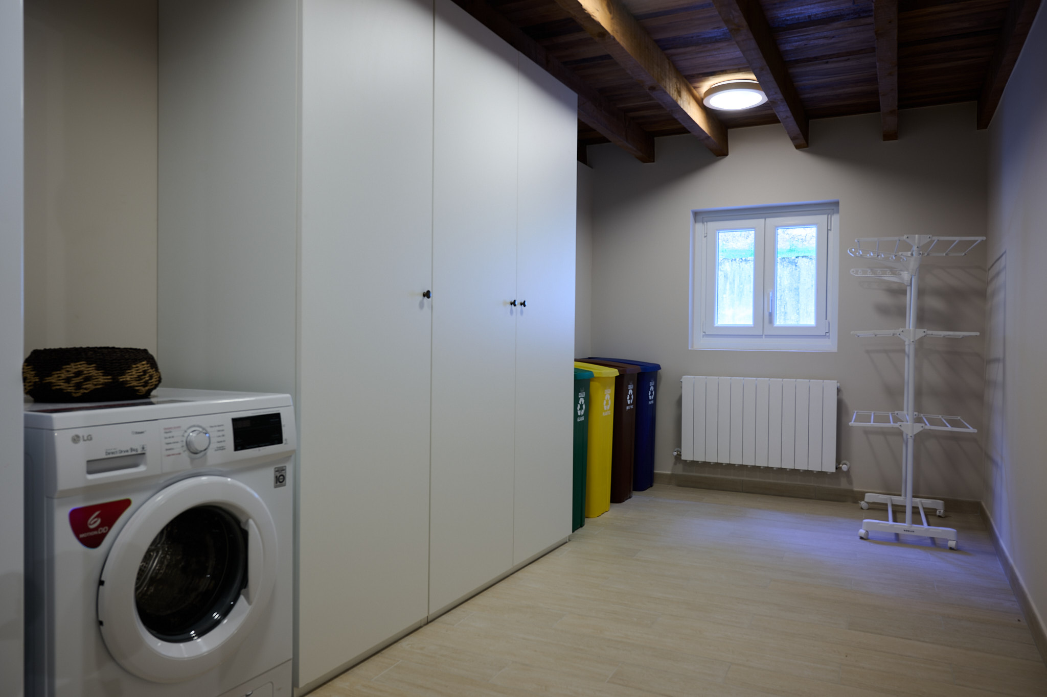 Photo: laundry & utility room